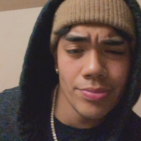 Meet your Posher, Kyle - Picture 1 of 1